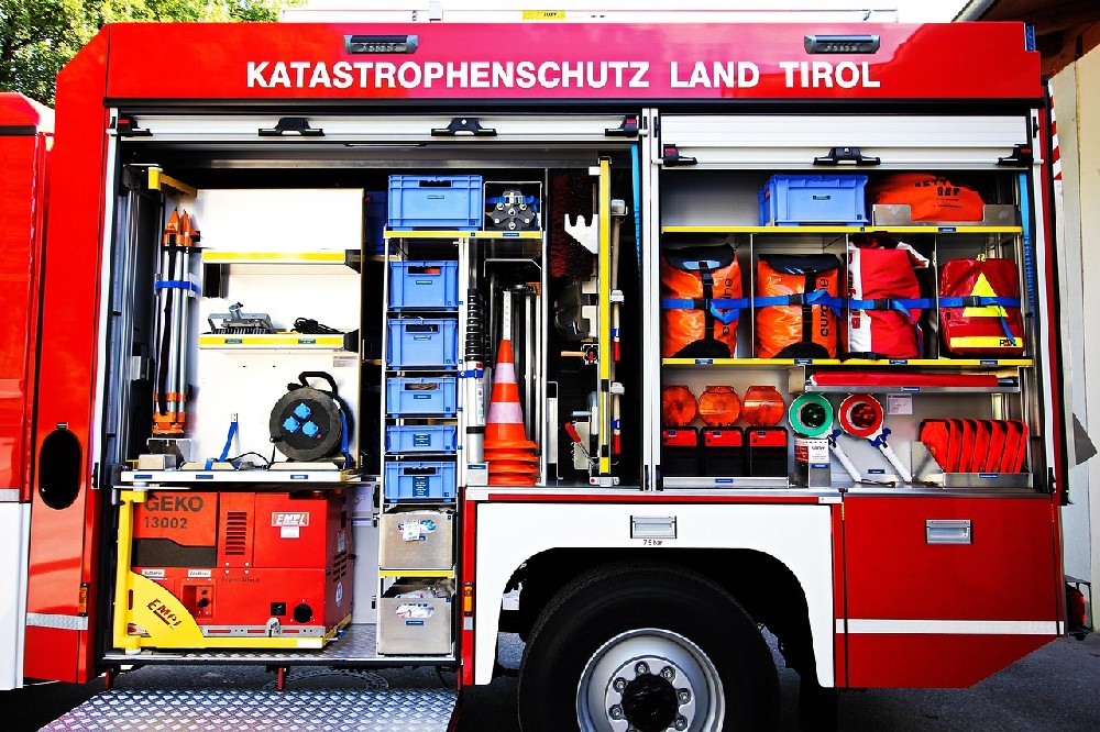 南京汽車救援案例：驚險一刻！實戰(zhàn)剖析高效救援背后的關(guān)鍵策略