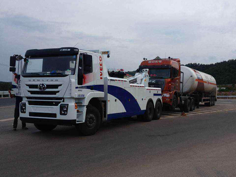 齊齊哈爾市依安縣汽車雪地困境救援：專業(yè)救援，讓您的愛(ài)車安全回家