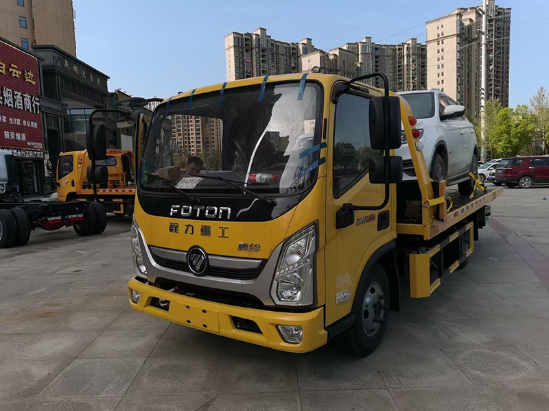 海晏汽車(chē)雪地困境救援：專業(yè)救援，讓愛(ài)車(chē)安全回家